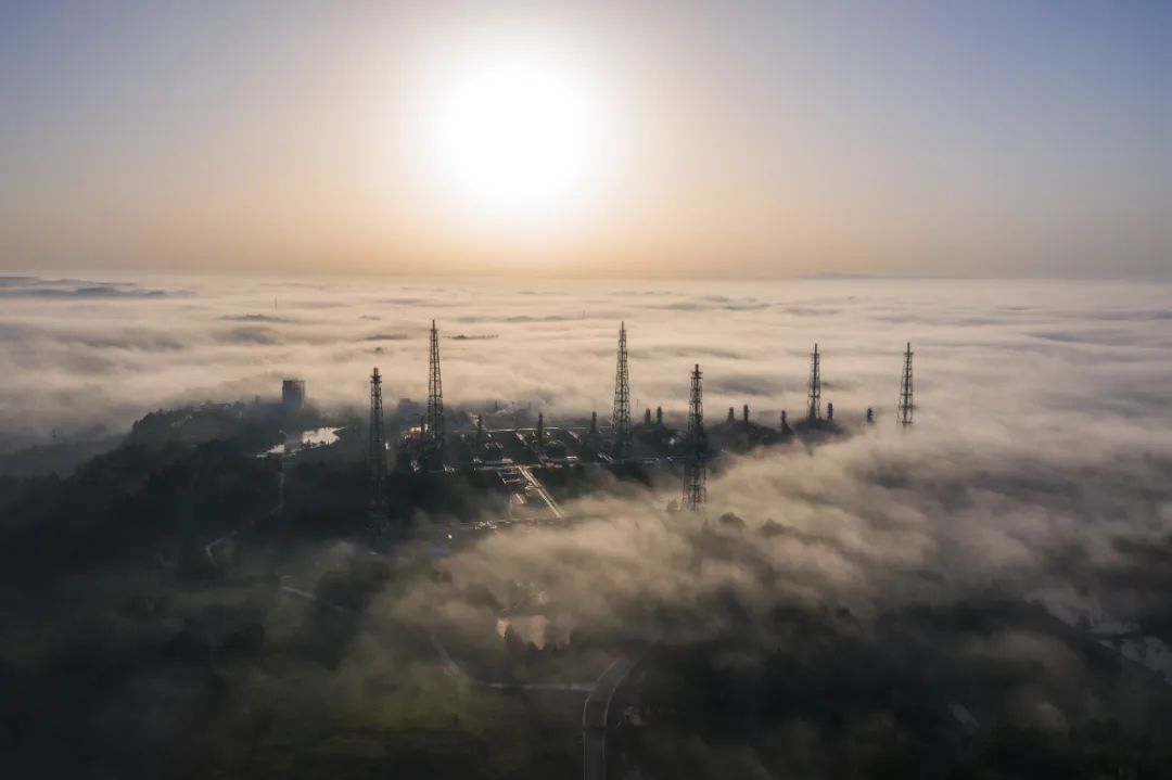 我国西南地区建成首个年产400亿方大气区