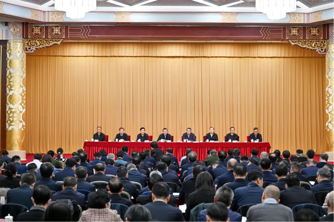 全國(guó)住房城鄉(xiāng)建設(shè)工作會(huì)議在京召開：深化改革 狠抓落實(shí) 奮力推進(jìn)住房城鄉(xiāng)建設(shè)事業(yè)高質(zhì)量發(fā)展